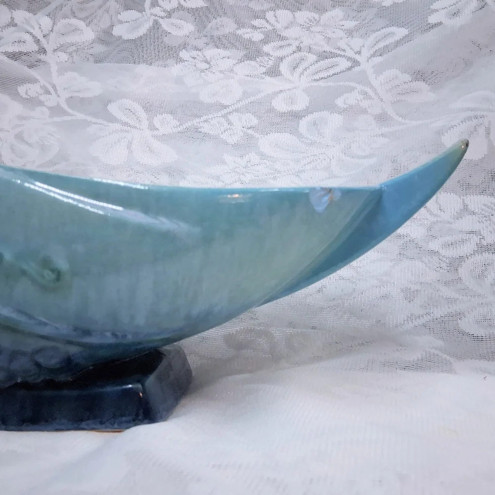 Vintage Roseville Pottery Wincraft Console Bowl Azure Blue Grapevine 228-12 - Picture 6 of 16